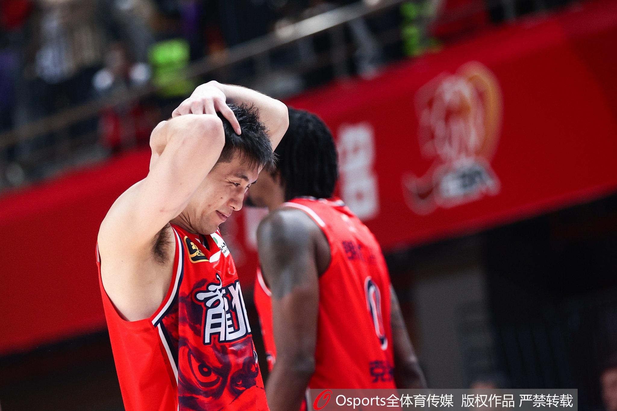 开云官网-年龄加上以前的伤病史 不知道还能不能再看到郭艾伦重返CBA赛场